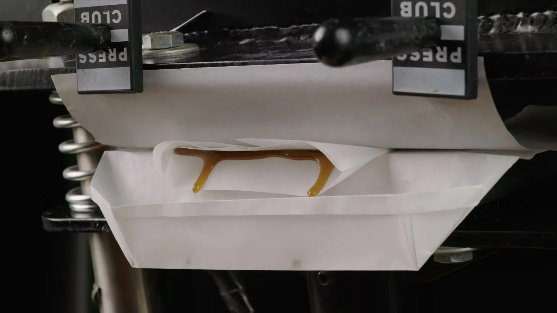 [31:00] Grape Graffiti rosin results